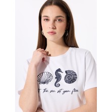 Fabrika Bisiklet Yaka Nakışlı Kırık Beyaz Kadın T-Shirt F5SL-TST0252