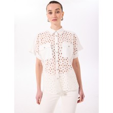 Beyaz Kadın Rahat Kalıp Nakışlı Gömlek FC5SL-GML0055