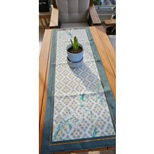 Another Style Taş Baskılı Parlak Zambak Desenli Runner ve Kırlent Kılıfı Takımı