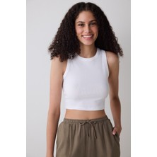 Penti Basic Crop Optik Beyaz Üst