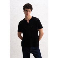 Dökümlü Triko Siyah T-Shırt