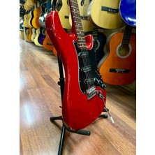 Guson 3 Sıngle Kırmızı Elektro Gitar-Kılıf Kablo Pena Dahil