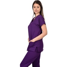 Moriki Mor Likralı Scrub Takımı – Esnek, Rahat ve Şık Doktor & Hemşire Forması