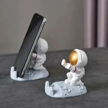 Big Trend Store Masaüstü Astronot Telefon Tutucu ve Standı-Elleriyle Destek Veren