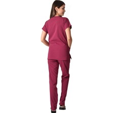 Moriki Gül Kurusu Likralı Scrub Takımı – Esnek, Rahat ve Şık Doktor & Hemşire Forması