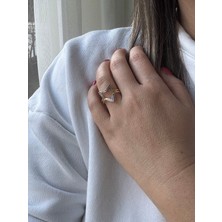 Çift Renkli Zirkon Taşlı Asimetrik Şekilli Yüzük