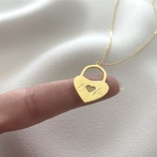 925 Ayar Gümüş Özel Tasarım Kalp Kilit Kolye