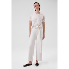 Ekru Kemer Detaylı Bol Paça Kadın Pantolon