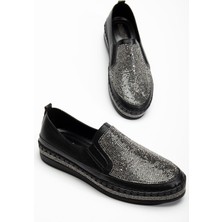 Kadın Günlük Ayakkabı Siyah Taşlı Taban Saraçlı