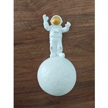Big Trend Store Astronot Şekilli Pilli Gece ve Masa Lambası BigTrendStore