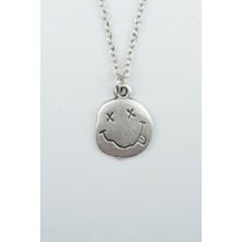 Nirvana - Gülen Yüz Gümüş Kaplama Düz Zincir Kolye