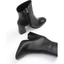 Niloshka Tılla Black Bootie