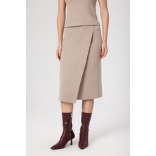 Taş Kruvaze Desenli Midi Boy Etek