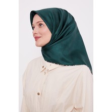 Lêvi D'or Zümrüt Yeşili Benekli Twill İpek Eşarp