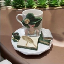 E&E Süs Dükkanı Kitap Figürlü Özel Tasarım Hediyelik Sunumluk Kahve Fincanı Modeli