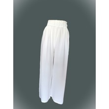 Yazlık Beyaz Pantolon, Her Adımda Zarafet