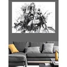 Motosiklet Üzerinde Güçlü Kadın Dekoratif Tablo