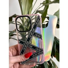 Qans Bilişim iPhone 13 Pro Hologramlı Ve Şerit Desenli Silikon Kılıf
