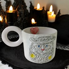 Bonita BonLuxe 3D Kabartmalı El Emeği Göz Nuru Özel Tasarım Kısa Şapkalı Gotik Kedi Seramik Mug 200 Ml Hediye Paketi Yapılır