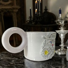 Bonita BonLuxe 3D Kabartmalı El Emeği Göz Nuru Özel Tasarım Kısa Şapkalı Gotik Kedi Seramik Mug 200 Ml Hediye Paketi Yapılır