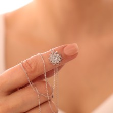 Vaoov 925 Ayar Gümüş Beyaz Taşlı Zarif Lotus Çiçeği Kolye