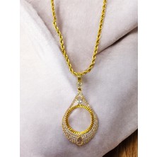 Polo Steel Nefertari Yarım Altın Çerçeveli Kolye (Altın Kaplama)
