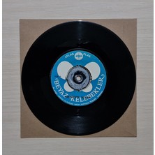Beyaz Kelebekler - Kirpiğinin Uçları - La, La, La - 1972 - Dönem Baskı Plak - 45LIK - Kırkbeşlik