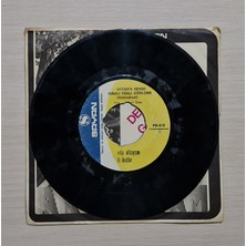 Edip Akbayram & Dostlar - Değmen Benim Gamlı Yaslı Gönlüme - Yakar Inceden Inceden -1973 - Dönem Baskı Plak - 45LIK - Kırkbeşlik
