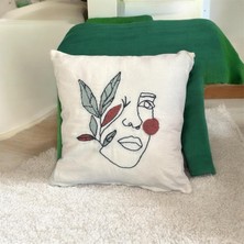 Gaonk Kadın Yüzü Çiçekli Desenli, Punch Işlemeli Kırlent Kılıfı 40  cm  x 40  cm