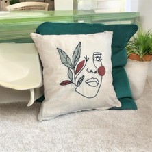 Gaonk Kadın Yüzü Çiçekli Desenli, Punch Işlemeli Kırlent Kılıfı 40  cm  x 40  cm