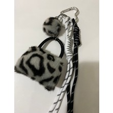 Kadın Peluş Çanta Aksesuarlı Charm