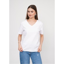 Ay Moda Collection Regular Fit V Yaka Kadın T-Shirt