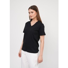 Ay Moda Collection Regular Fit V Yaka Kadın T-Shirt