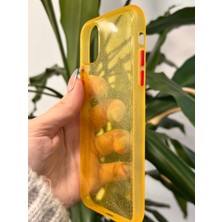 Qans Bilişim iPhone 11 Sarı Simli Silikon Kılıf