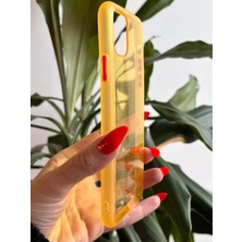 Qans Bilişim iPhone 11 Pro Max Simli Sarı Silikon Kılıf