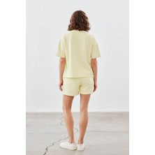 Kadın Pamuklu Yıkamalı Üç Iplik Kısa Kollu T-Shirt