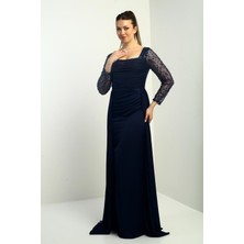 Kadın Kare Yaka Astarlı Kolu Boncuklu Geniş Beden Aralıklı Krep Saten Uzun Abiye Elbise