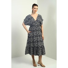 By Saygı Kadın Ön Arka V Yaka Yarasa Kollu Cepli Etnik Desen Fırfırlı Elbise