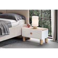 Doressa Besse Komodin