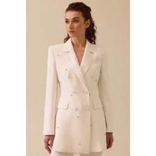 Kadın Aksesuarlı Taşlı Şık Ceket- Ekru