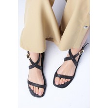 Mio Gusto Arely Siyah Renk Yılan Desenli Kadın Düz Sandalet