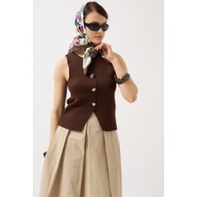 Düğmeli Dokulu Kahverengi Yelek