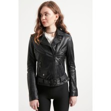 Kadın Siyah Cep Detaylı Hakiki Deri Ceket