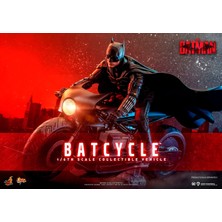 Hot Toys - Batcycle Sixth Scale Accessory