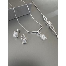 Zeta Jewel Baget Taşlı Üçlü Set (Kolye-Küpe-Bileklik)