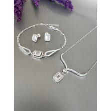 Zeta Jewel Baget Taşlı Üçlü Set (Kolye-Küpe-Bileklik)