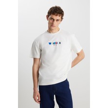 %100 Pamuk Relaxed Fit Geniş Kesim Bisiklet Yaka Ekru Tişört