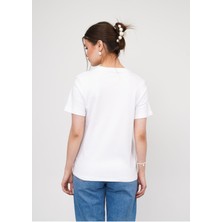 Regular Fit Bisiklet Yaka Kadın T-Shirt