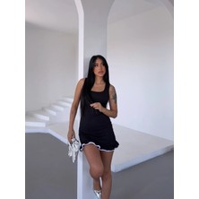 Kadın Siyah Eteği Fırfırlı Burgu Kumaş Mini Elbise HZL25S-FRY122971