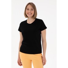 U.S. Polo Assn. Kadın Siyah Bisiklet Yaka Basic Tişört 50305879-VR046